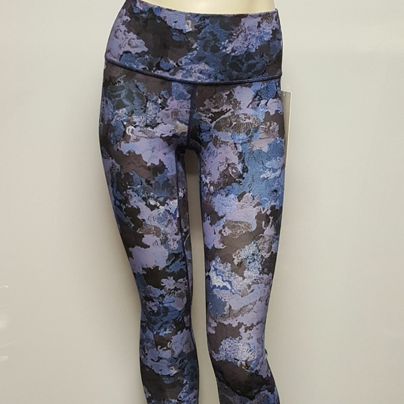 Wunder Under Hi-Rise 7/8 Tight 25" NWT - Picture 1 of 8